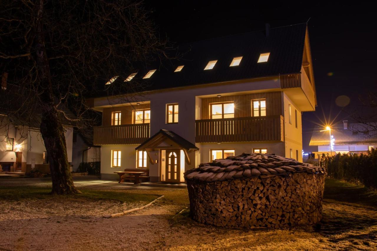 Apartments & Rooms Pr' Skalovc Bohinj Exterior photo